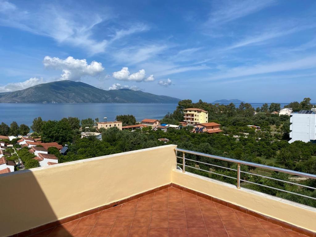 Hotel Dini Radhime Exterior photo